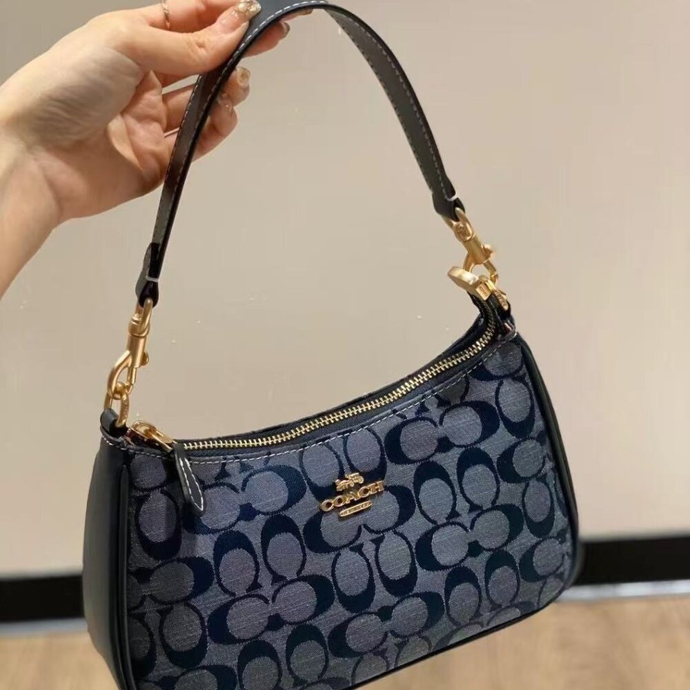 Coach Nolita 19 chambray